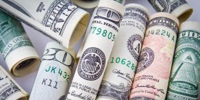 Mehr Geld für Aktionäre