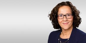 Deborah Zurkow geht im Laufe des Jahres in den Ruhestand.