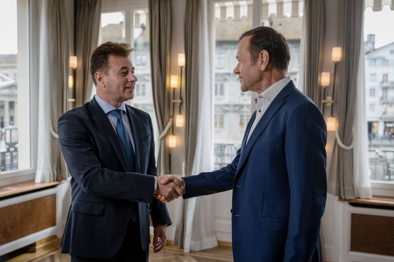 Dr. Miró Mitev, CEO und Gründer von Smart Wealth und Manuel Ebner, Verwaltungsratspräsident von Smart Wealth