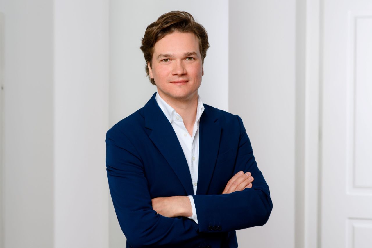Dr. Daniel Willmann