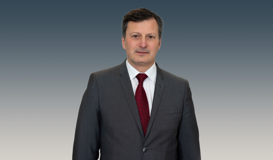 Nicolas Walewski zeigt dem Index die Rücklichter.