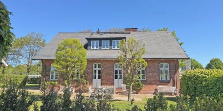 Historisches Anwesen im Kapitänsdorf ((c) Engel &amp; Völkers Kampen)