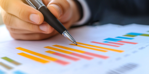 ETFs in der Finanzberatung: Anleger benötigen das Knowhow der Spezialisten. (AI-Grafik © 2024 by MvA)
