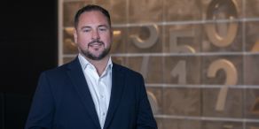 Tom Stephens wird Head of ETFs bei Schroders.