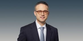 Die FNZ Bank SE erweitert mit Martin Zoller als Chief Risk Officer ihren Vorstand. (Bild: DWP Bank)