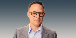 Dr. Andreas Gintschel ist Geschäftsführer der Effctl Capital GmbH und einer der Mitbegründer des Effectual-Ansatzes für nachhaltiges Investieren. 