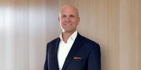 Stephan Megnin, Co-Niederlassungsleiter des Frankfurter Standorts der DJE Kapital AG