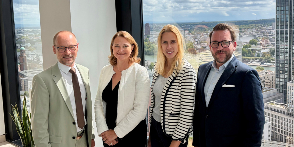 MorgenFund und J.P. Morgan Asset Management schließen Partnerschaft für neue AV-Depot-Lösung