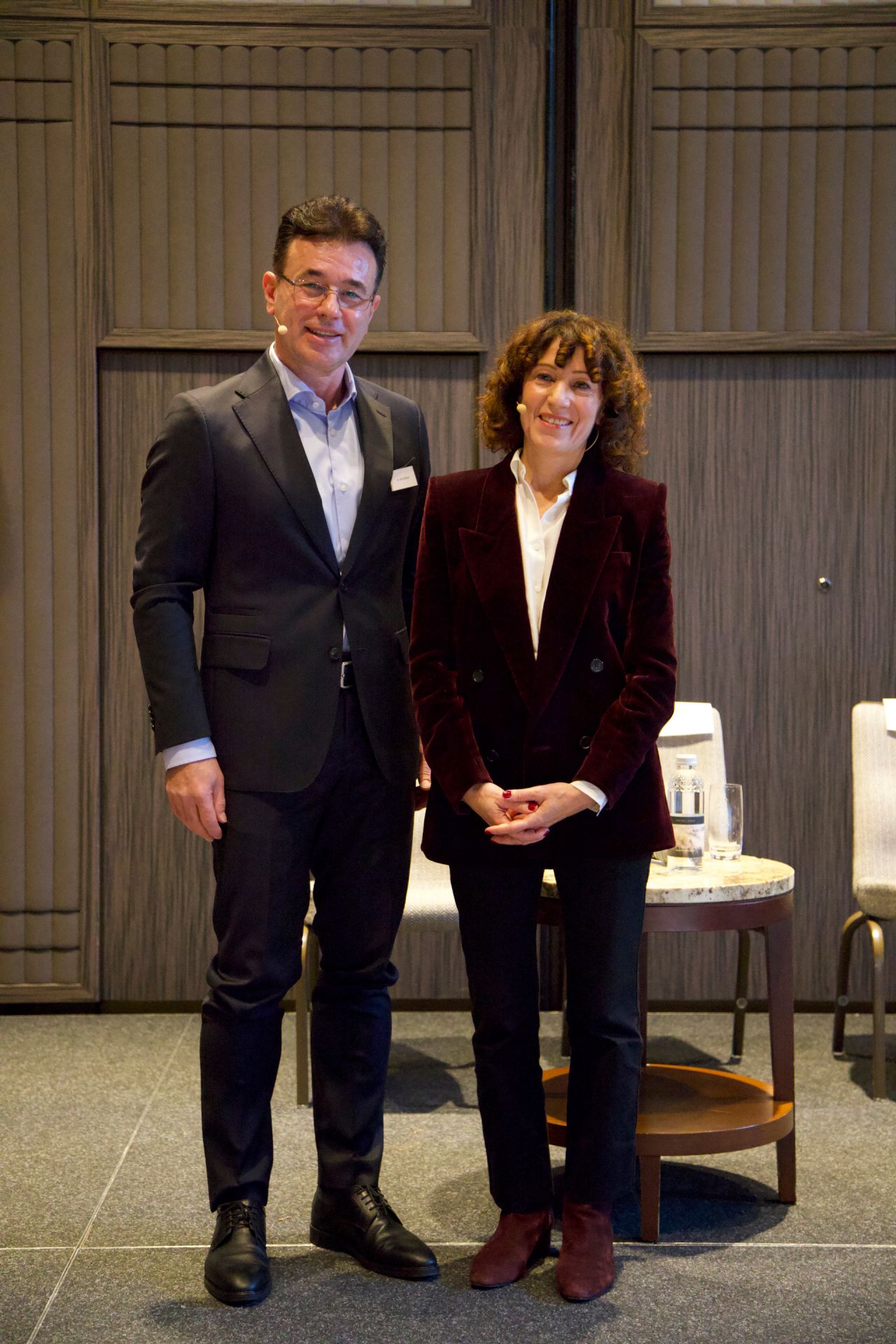 Dr. Mitev mit Annick Weizman