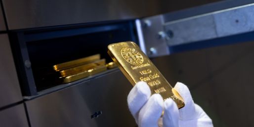 Ein Goldbarren - immer wertvoller. (Archivbild)