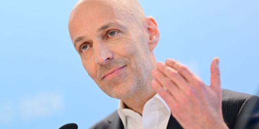 BDI-Präsident Peter Leibinger ist dafür, den ausgehandelten Zolldeal mit den USA zu ratifizieren. (Archivbild)