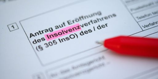 Nach Angaben des Dienstleisters Crif ist die Zahl der Privatinsolvenzen 2025 in Deutschland gestiegen. (Symbolbild)