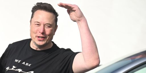 Tesla-Chef Elon Musk will das autonome Fahren ausbauen (Archivbild).