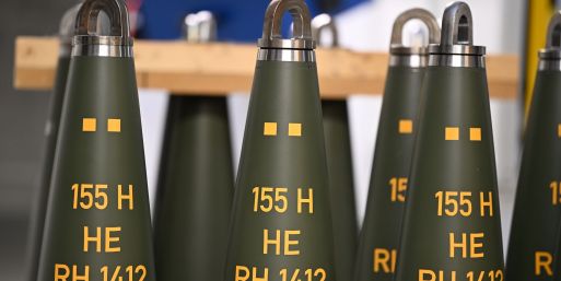 Artilleriegranaten vom Kaliber 155 Millimeter von Rheinmetall.