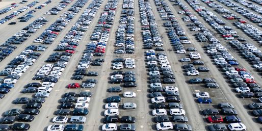 Der VW-Konzern liefert weltweit weniger Autos aus. (Archivbild)