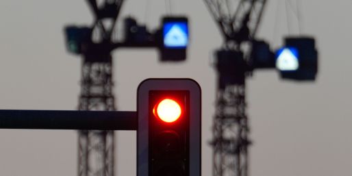 Die Bundesregierung erwartet einen deutlichen Konjunktur-Dämpfer im zweiten Quartal. (Archivbild)