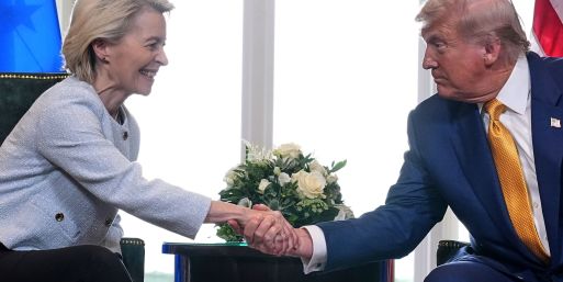 Sie vereinbarten im vergangenen Sommer den Zolldeal: EU-Kommissionspräsidentin Ursula von der Leyen und US-Präsident Donald Trump. (Archivbild)