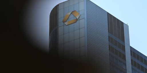 Die Commerzbank wehrt sich gegen eine Übernahme durch die Unicredit. (Archivbild)