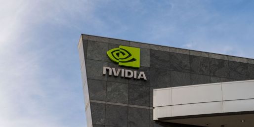 Nvidia profitiert vom KI-Boom, weil Chipsysteme des Konzerns die Hauptrolle in Rechenzentren für Künstliche Intelligenz spielen. (Archivbild)