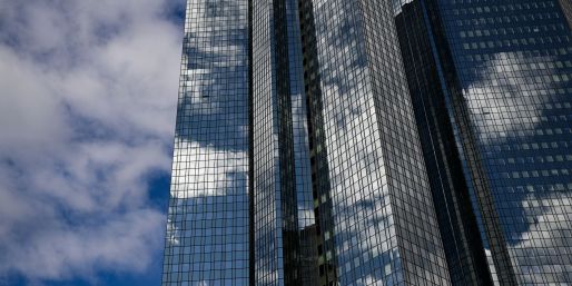 Deutschlands größtes Geldhaus sieht wachsendes Interesse von Investoren an Europa.
