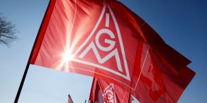 Die Tarifverhandlungen für die Metall- und Elektroindustrie beginnen im Oktober. (Archivbild)